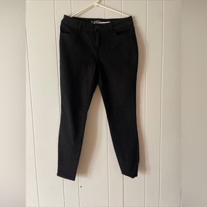 Maurices Womens Size Large Jegging Jeans Black Mid-rise NWT